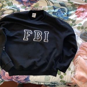 Medium FBI crew neck